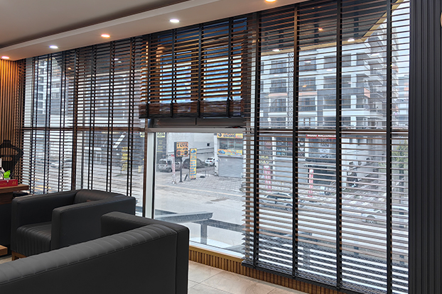 Custom Blinds: Explore Personalized Window Solutions Through Our Sample Collection